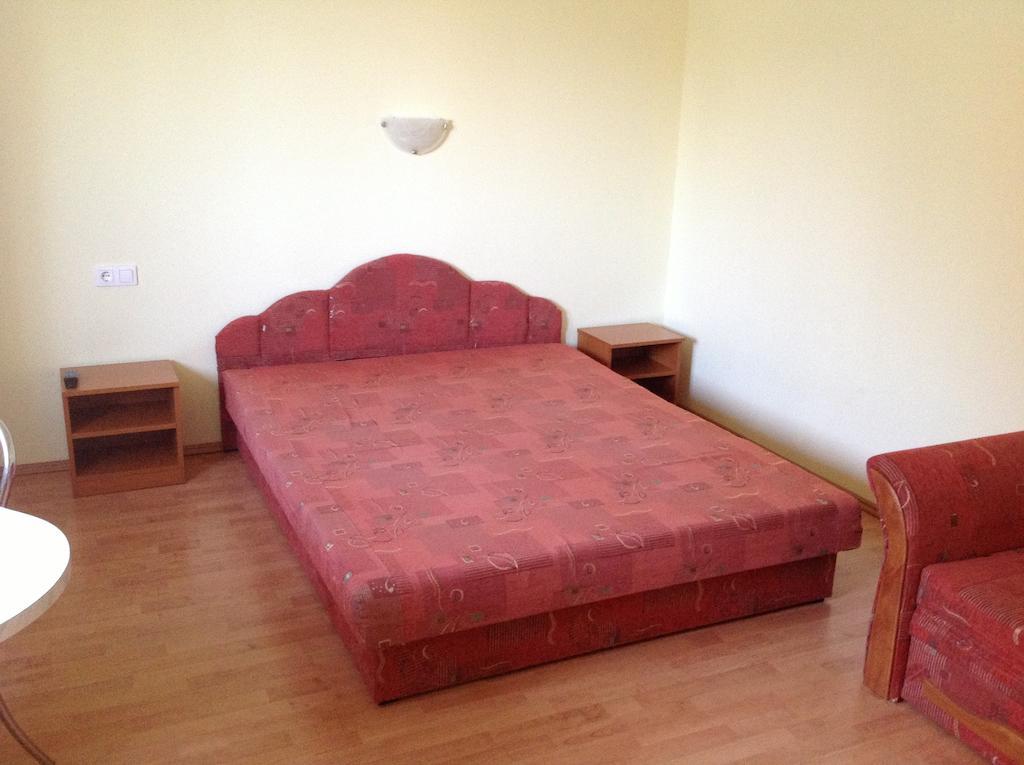 Majnár Villa Apartmanház Bogács Habitación foto